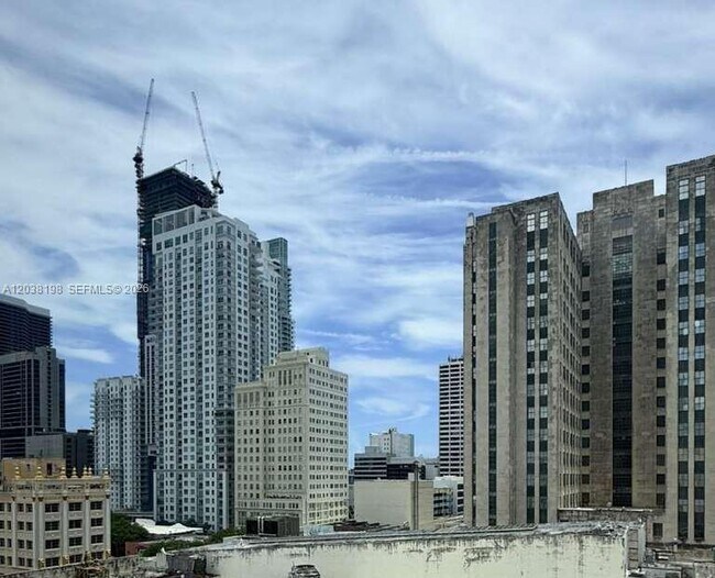Building Photo - 111 E Flagler St