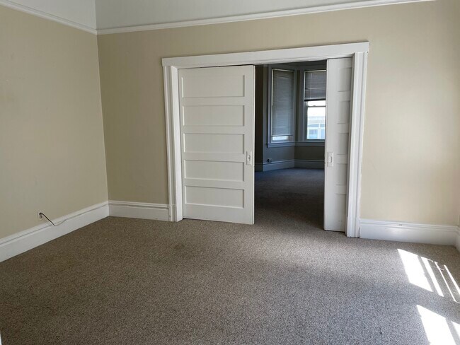 Building Photo - 1551 Franklin St