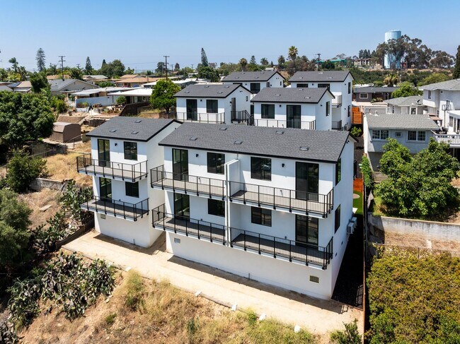 Building Photo - 3873 Boren St