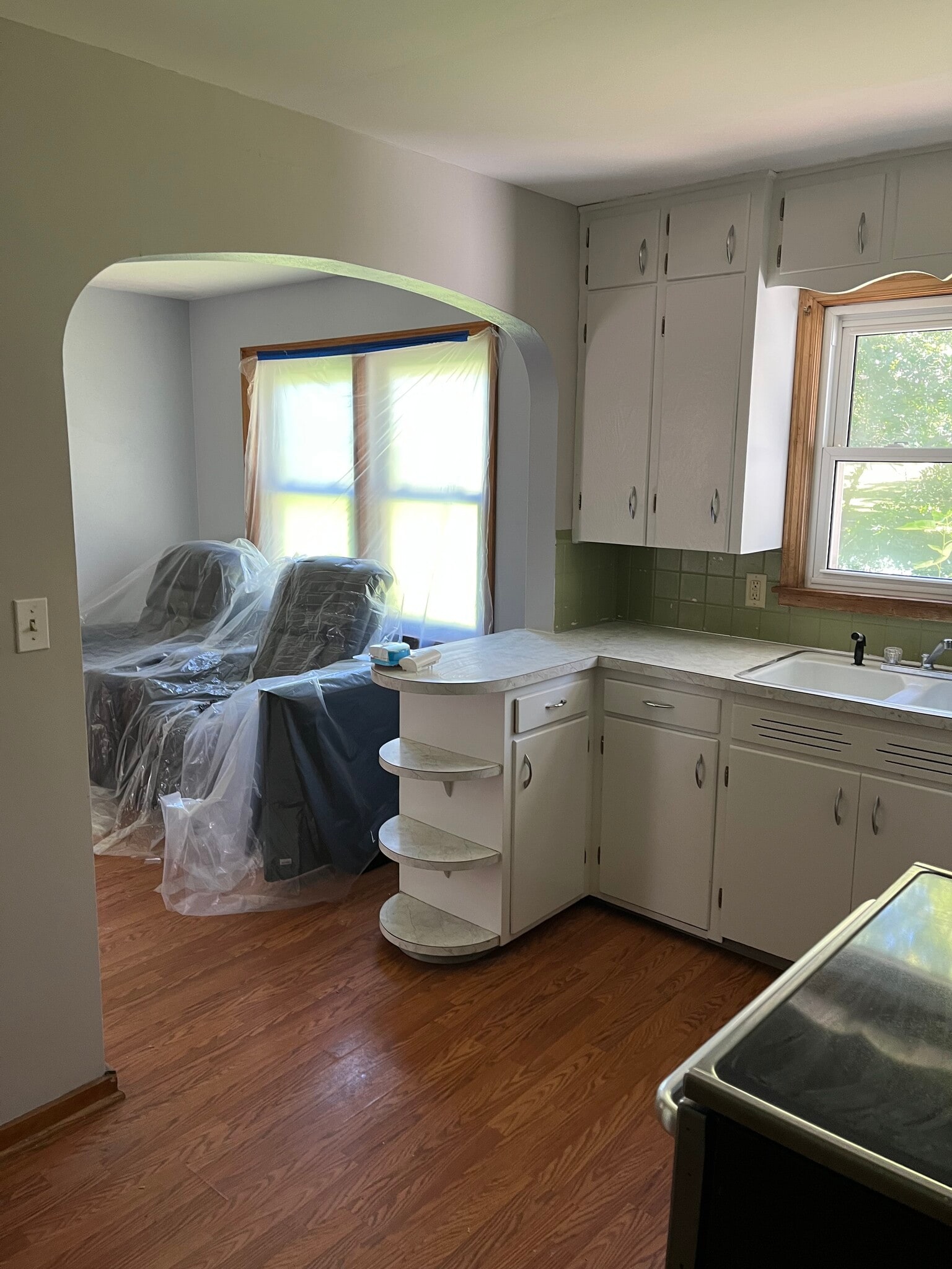 Building Photo - 856 Redwood Dr