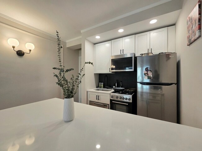 Building Photo - 2746 N Hampden Ct