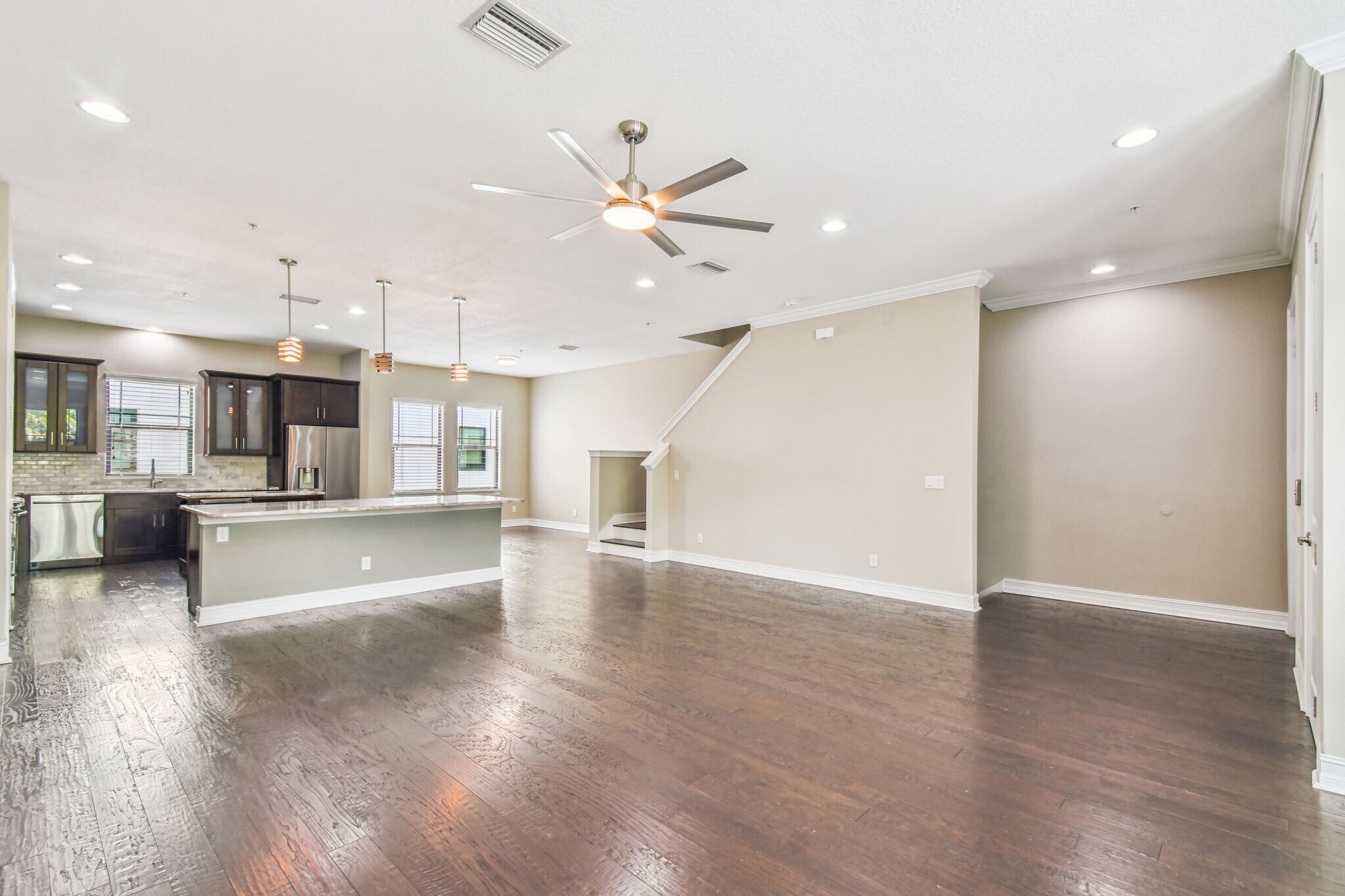 Building Photo - 622 S Matanzas Ave