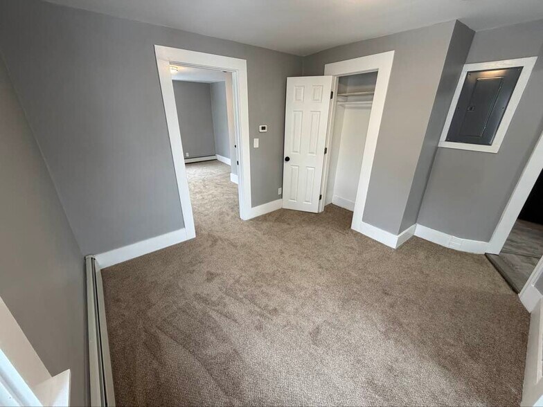 Building Photo - 2 Monteleone Pl