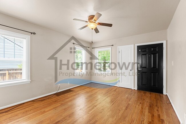 Building Photo - 4 Bedroom 2 Bathroom Home with a Fully Fen...