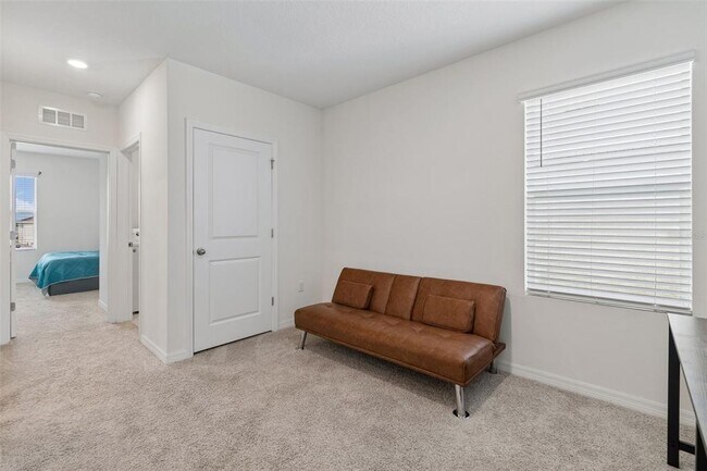 Building Photo - 17053 Oval Rum Dr