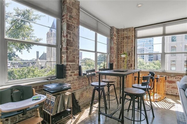 Building Photo - 800 Peachtree St NE