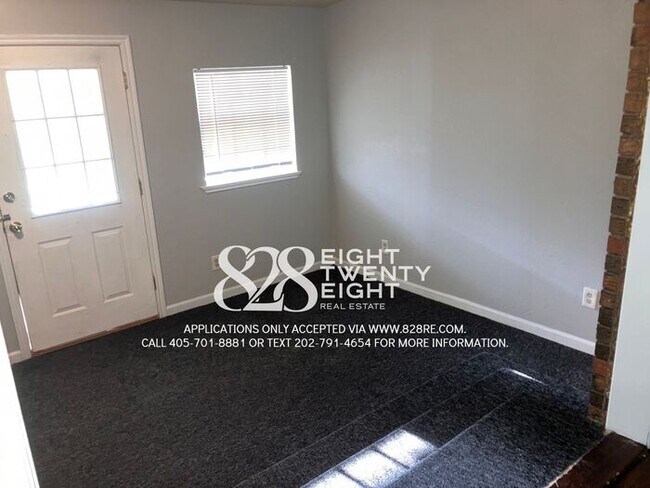 Building Photo - *AVAILABLE NOW* SPACIOUS 3 BED/1.5 BATH SINGLE FAMILY HOME IN MWC!