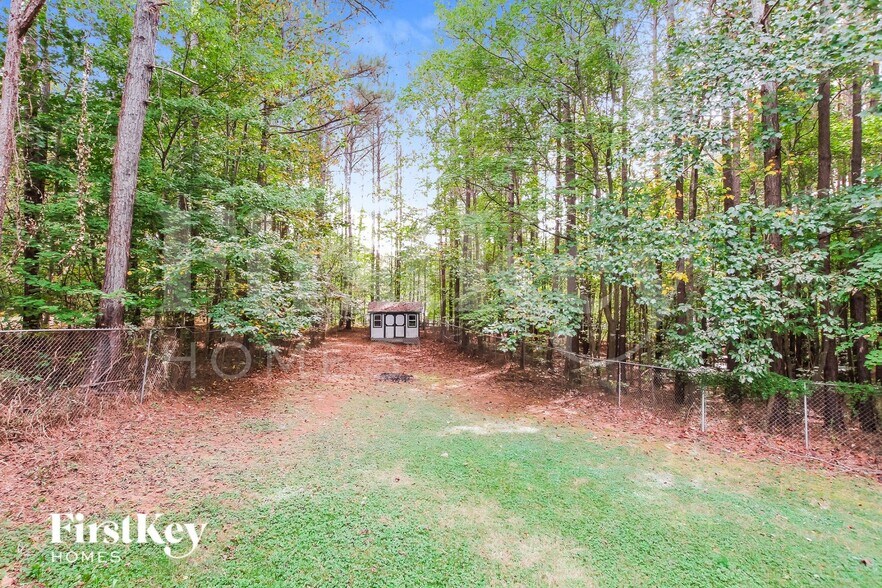 Building Photo - 110 Waderich Ln