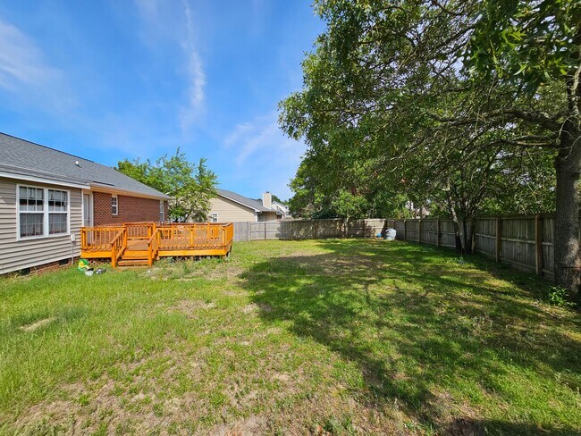 Building Photo - Elk Run Subdivision in Hopemills