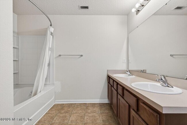 Building Photo - 45047 Amhurst Oaks Dr