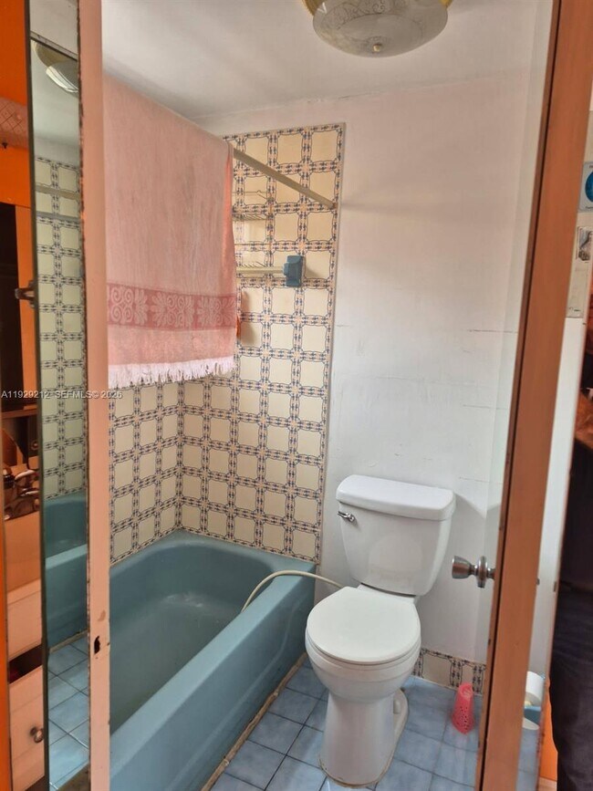 Building Photo - 440 E 23rd St