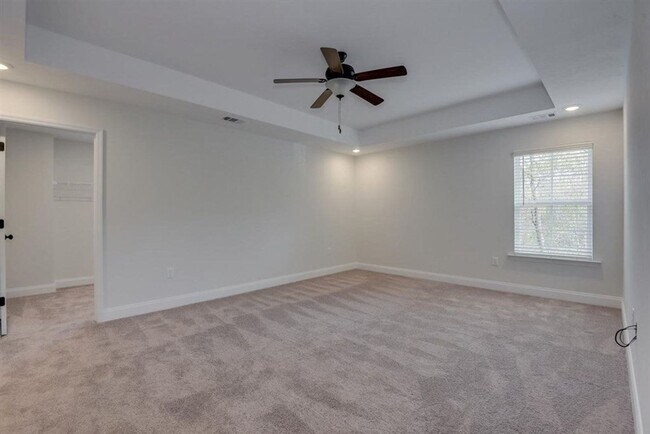 Building Photo - 1011 Spotswood Cir