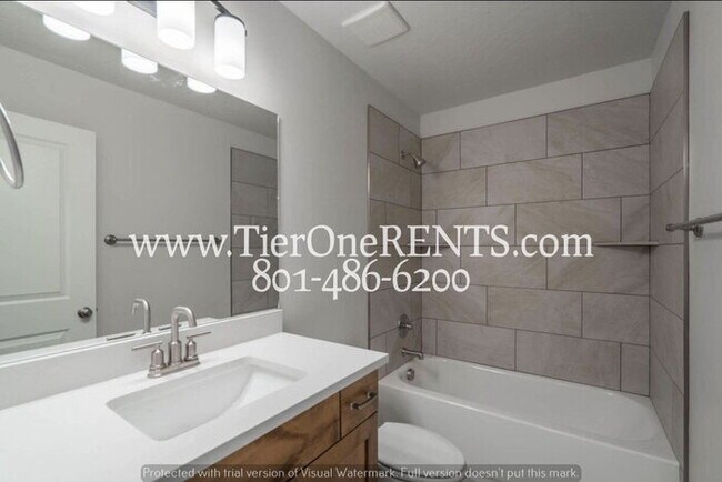 Building Photo - NO DEPOSIT option available for qualified renters with Obligo