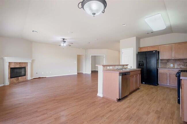 Building Photo - 9400 Morgan Creek Dr