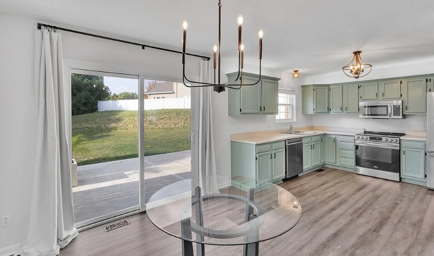 Building Photo - 2002 Ashburn Ct