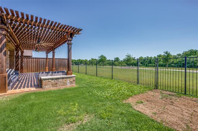 Building Photo - 2520 Saddlehorn Dr