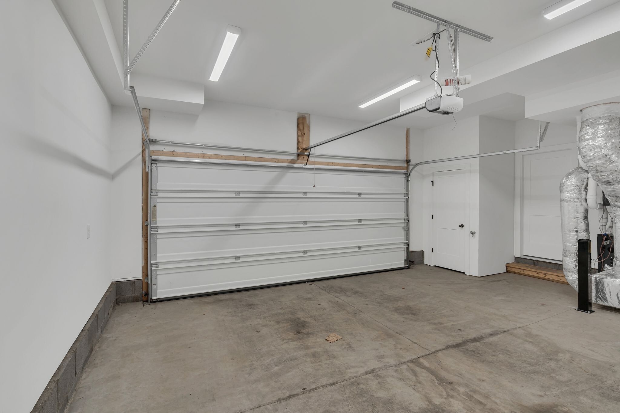 Building Photo - 121 Neill Ave