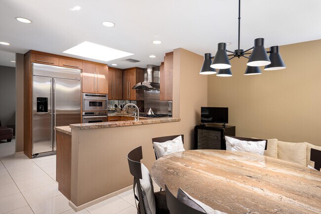 Building Photo - 52 Princeton Dr