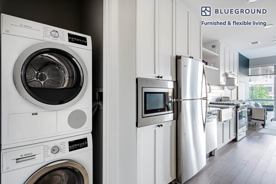 Building Photo - 3 Tingey Sq SE