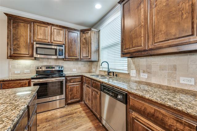 Building Photo - 2500 Rockbrook Dr