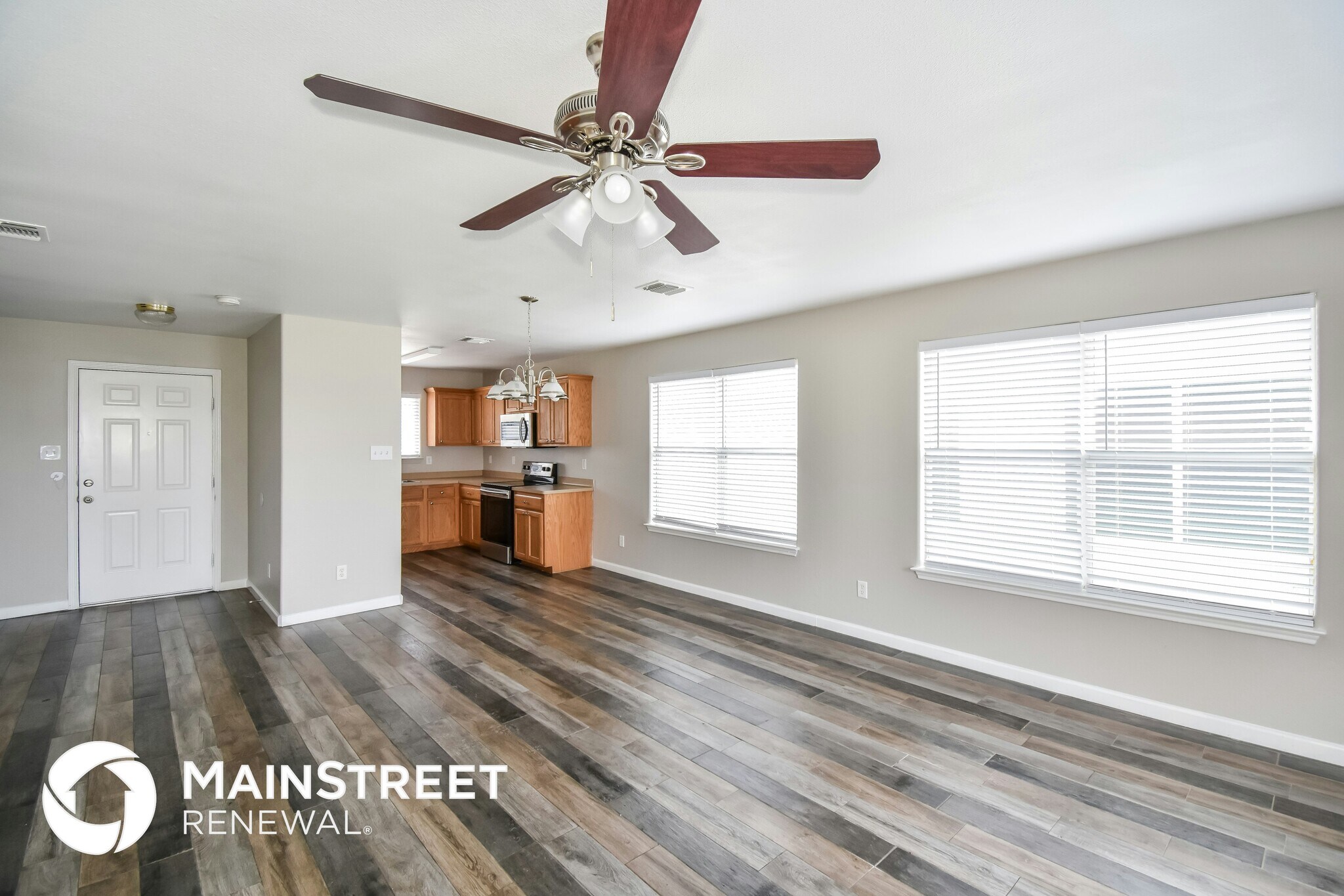 Building Photo - 10 4th St W