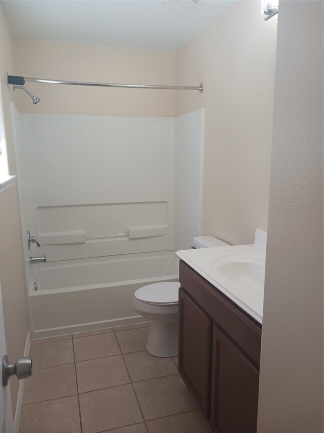 Building Photo - 10208 Wood Fern Ct