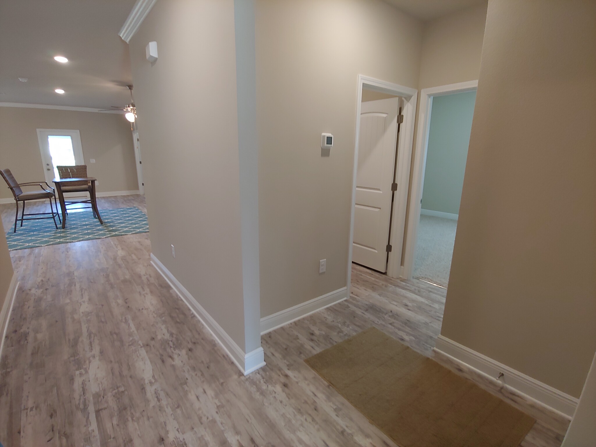 alcove leading to bedroom/office and laundry room - 133 Stonegate Drive