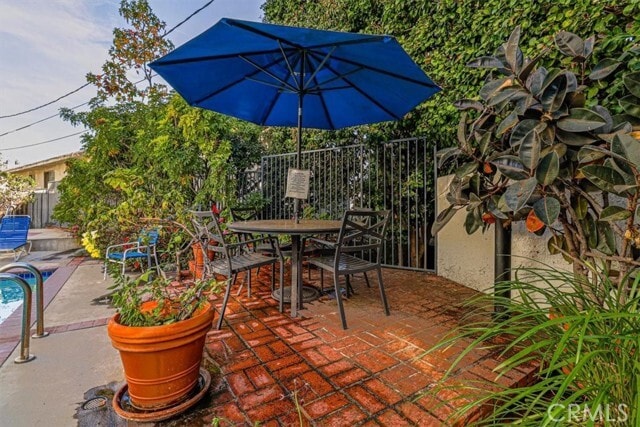 Building Photo - 10650 Kinnard Ave