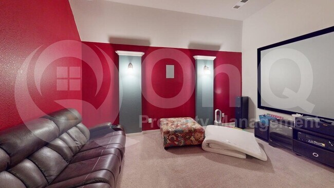 Building Photo - 5811 Lightfoot Ln