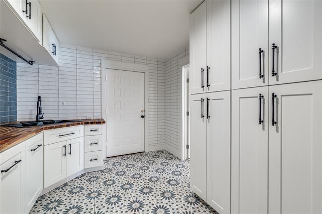 Building Photo - 7221 Briarnoll Dr