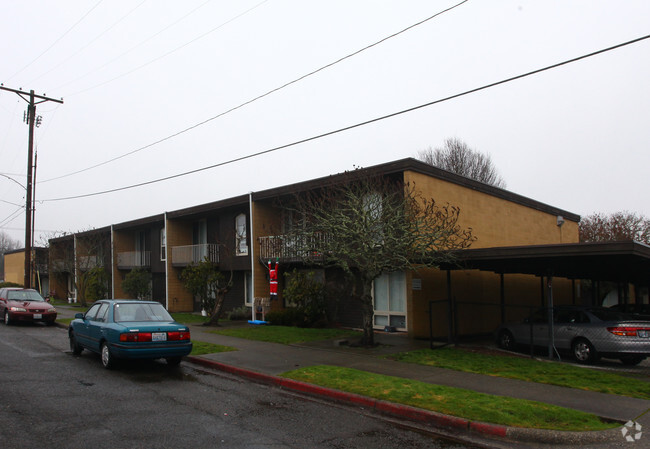 Building Photo - 7444 S Bell St