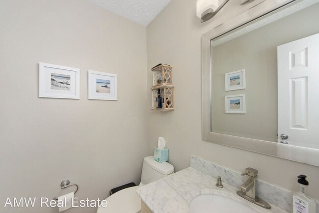 Building Photo - 4 br, 2.5 bath House - 112 Allen Harris