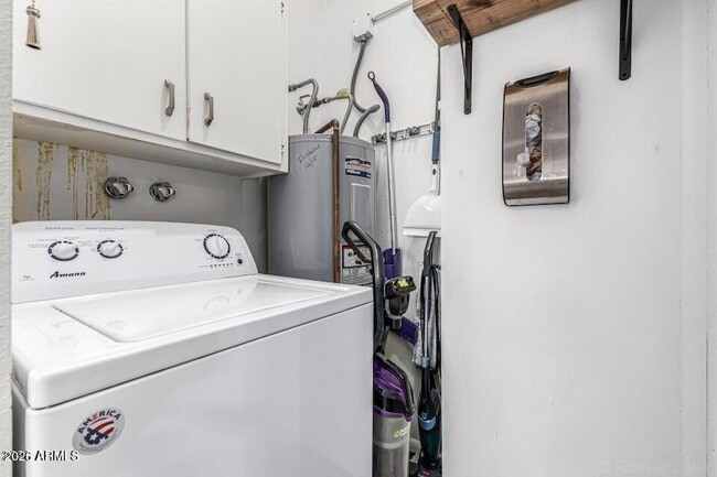 Building Photo - 10362 W Oakmont Dr