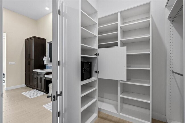 Building Photo - 54770 Cavalcade Ct