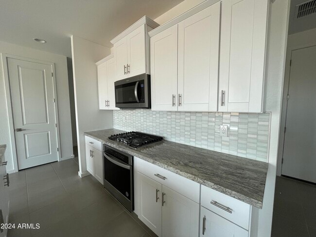 Building Photo - 4711 S 110th Ave