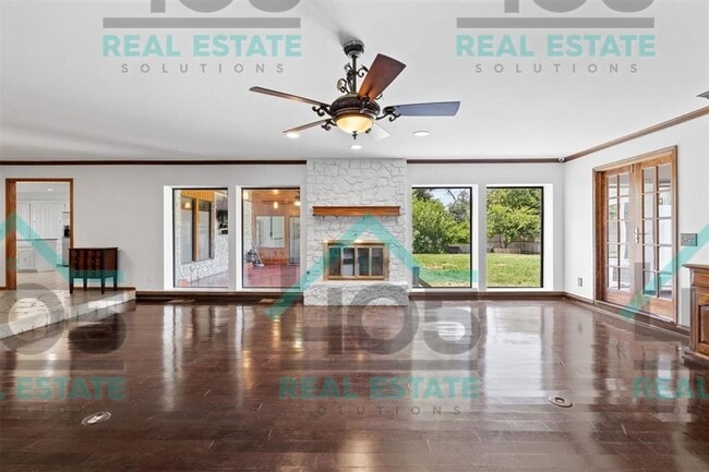 Building Photo - AMAZING FIND IN MWC