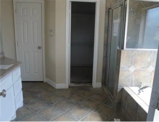 Building Photo - 1803 Ripple Creek Dr