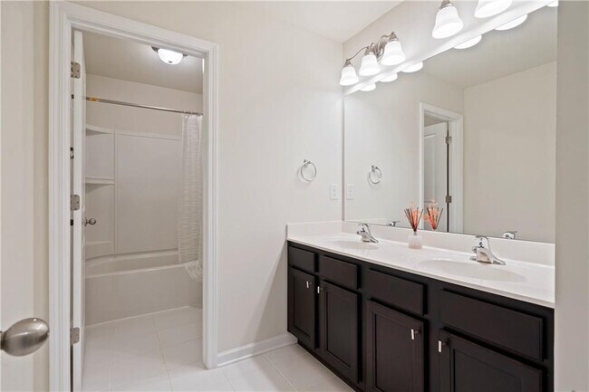 Building Photo - 4425 Hager Ct