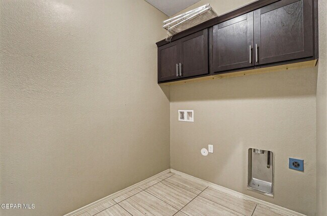 Building Photo - 14949 Jerry Armstrong Ct