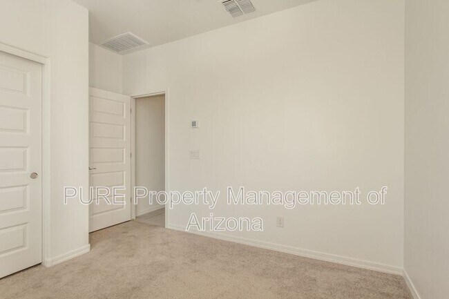 Building Photo - 3769 N 102nd Ave