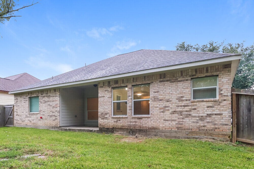 Building Photo - 606 Paradise Ln