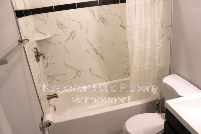 Building Photo - 17 Quire Ave