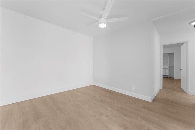 Building Photo - 21722 Roscoe Blvd