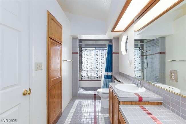 Building Photo - 6442 W Mesa Vista Ave