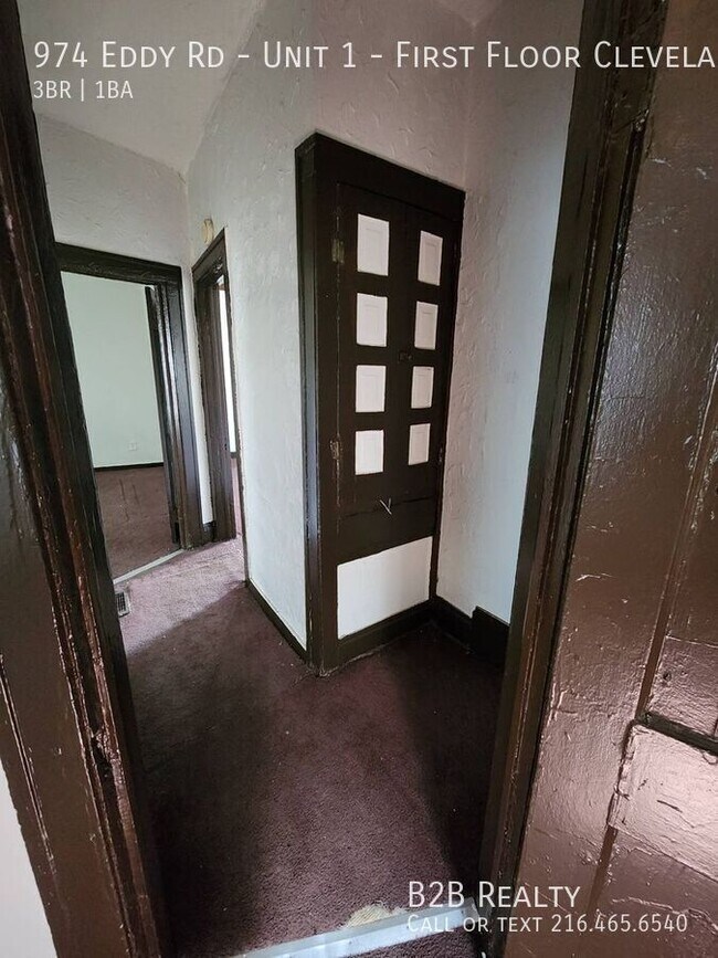 Building Photo - 974 Eddy Rd