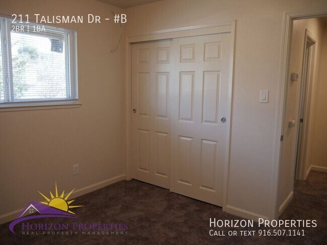 Building Photo - 211 Talisman Dr