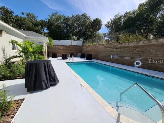 Building Photo - 3 br, 2 bath House - 1227 Teagan Way