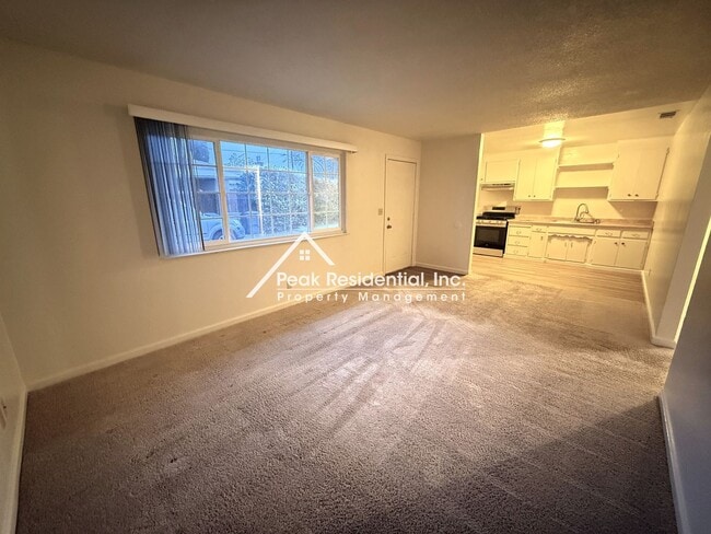 Building Photo - Wonderful 2bd/1ba Wheatland Duplex!