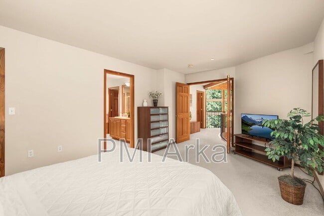 Building Photo - 19703 SE 128th Way