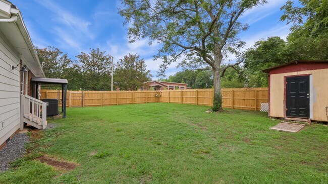 Building Photo - 3132 Fields Dr